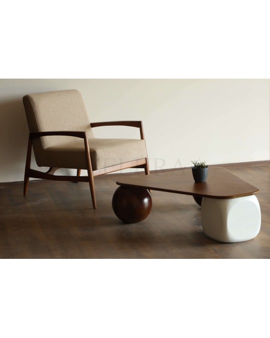 Küre Orta Sehpa - 2 Ceviz Top & 1 Beyaz Zar - Üçgen - Ceviz Mdf