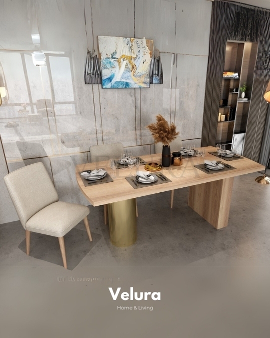 Saray Yemek Masası