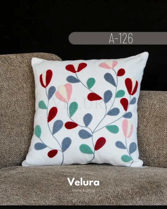 Keten Kumaş ve Nakış İşlemeli Desenli Kırlent - A126