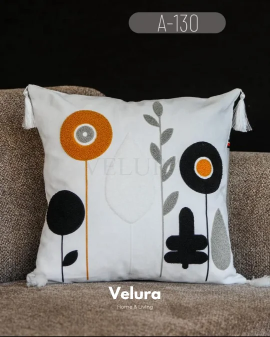 Keten Kumaş ve Nakış İşlemeli Desenli Kırlent - A130