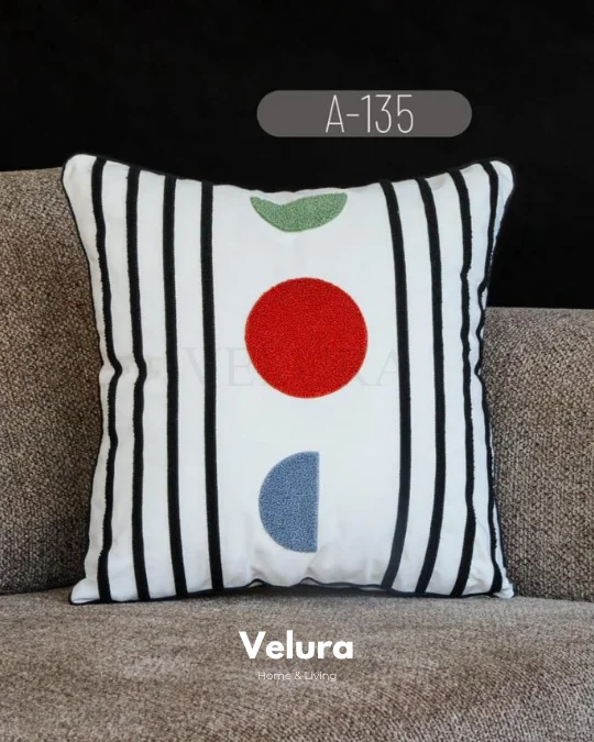 Keten Kumaş ve Nakış İşlemeli Desenli Kırlent - A135