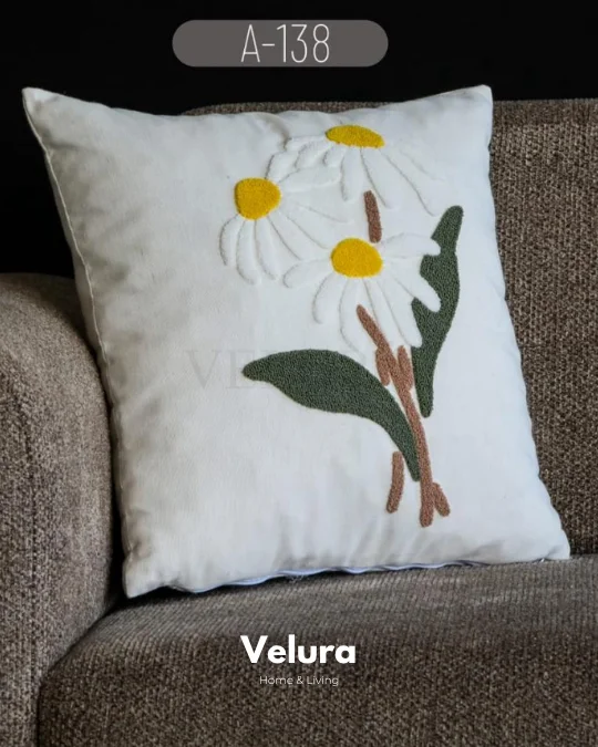 Keten Kumaş ve Nakış İşlemeli Desenli Kırlent - A138