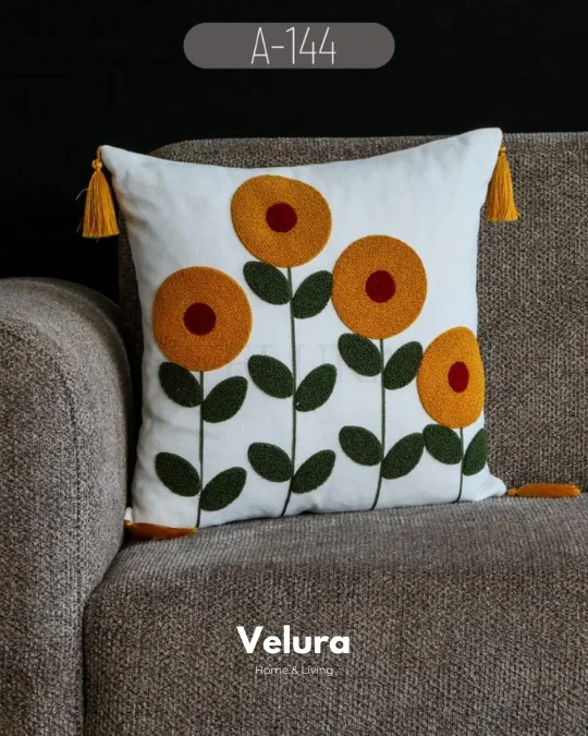 Keten Kumaş ve Nakış İşlemeli Desenli Kırlent - A144