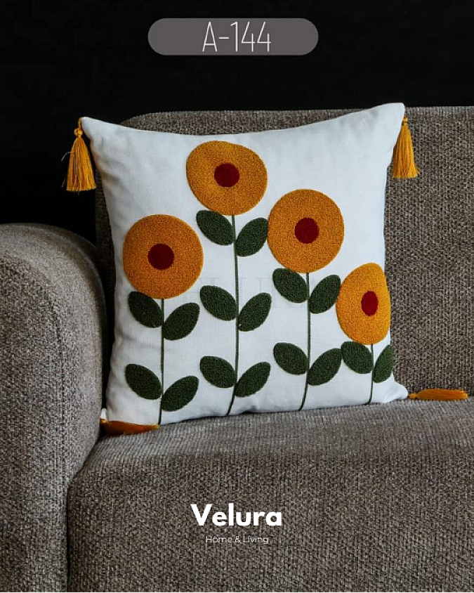 Keten Kumaş ve Nakış İşlemeli Desenli Kırlent - A144