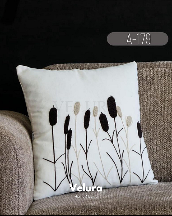 Keten Kumaş ve Nakış İşlemeli Desenli Kırlent - A179