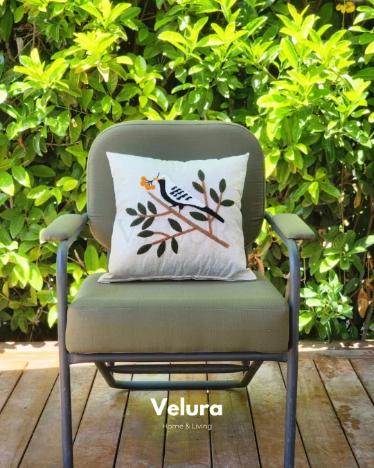 Keten Kumaş ve Nakış İşlemeli Desenli Kırlent - A13