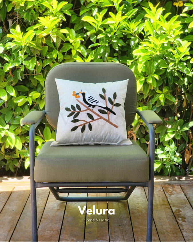 Keten Kumaş ve Nakış İşlemeli Desenli Kırlent - A13