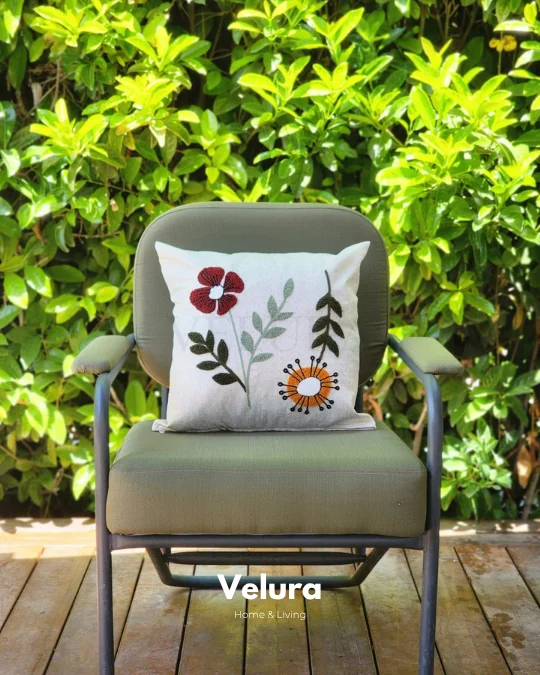 Keten Kumaş ve Nakış İşlemeli Desenli Kırlent - A14