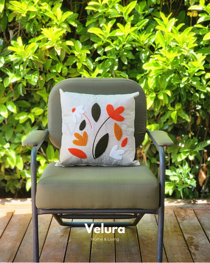 Keten Kumaş ve Nakış İşlemeli Desenli Kırlent - A17