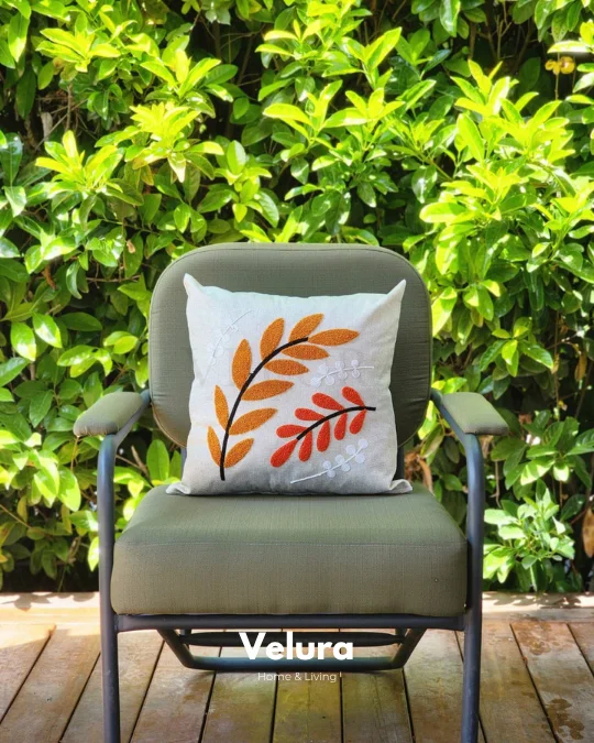 Keten Kumaş ve Nakış İşlemeli Desenli Kırlent - A3