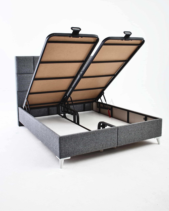 Mira Baza - Başlık