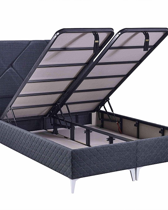 Ashley Baza - Başlık