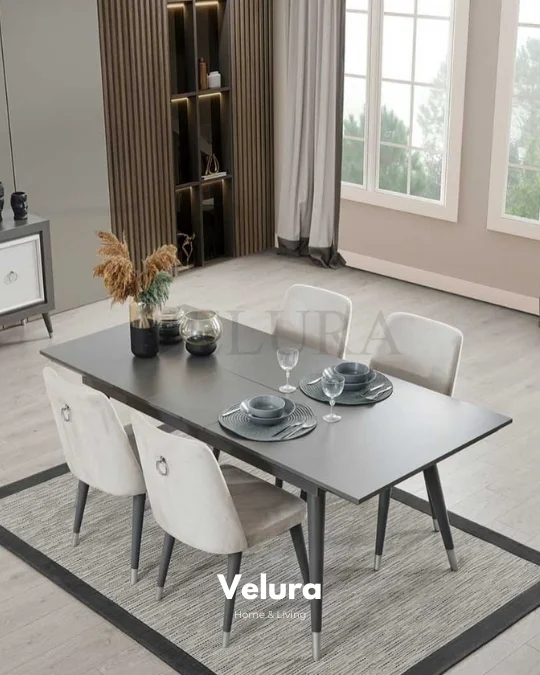 Marian Yemek Masası