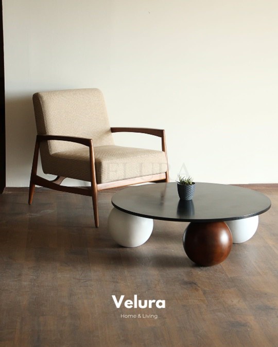 Modern siyah beyaz ceviz detaylı yuvarlak sehpa modeli