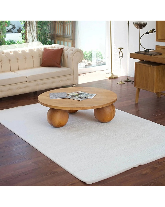 Üç top ayaklı yuvarlak orta sehpa