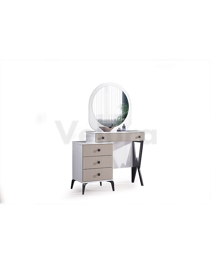 Yatak odası için bej şifonyer