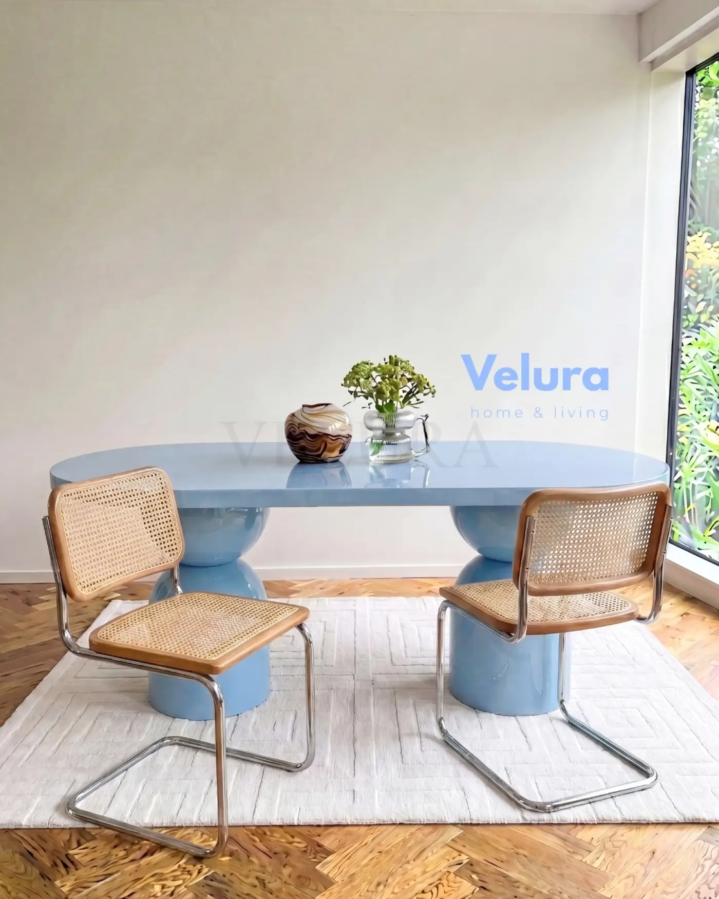Lura mavi yemek masası oval tabla ve dekoratif ayak formu