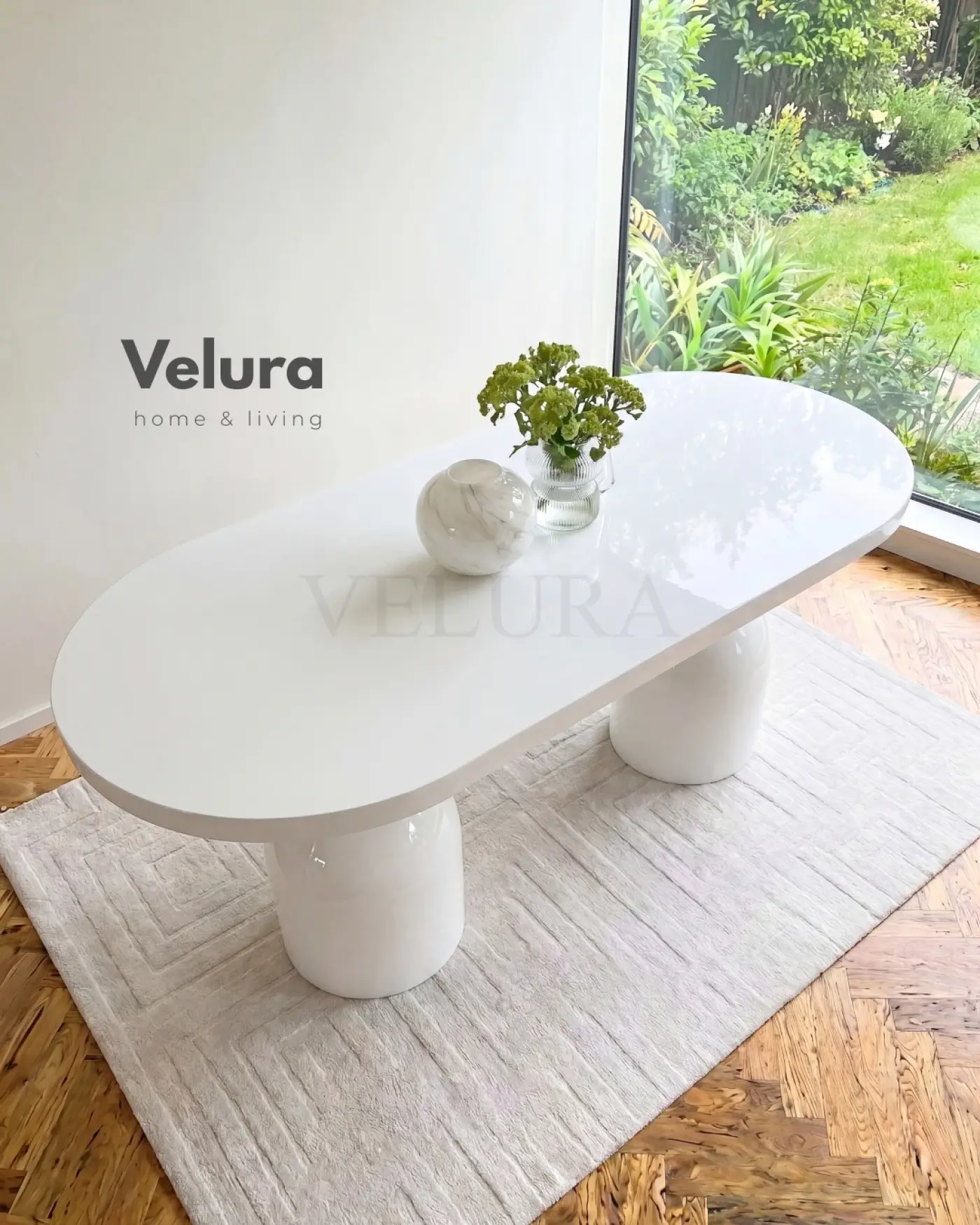 Lura Yemek Masası beyaz MDF tabla fiberglas ayaklı modern yemek masası