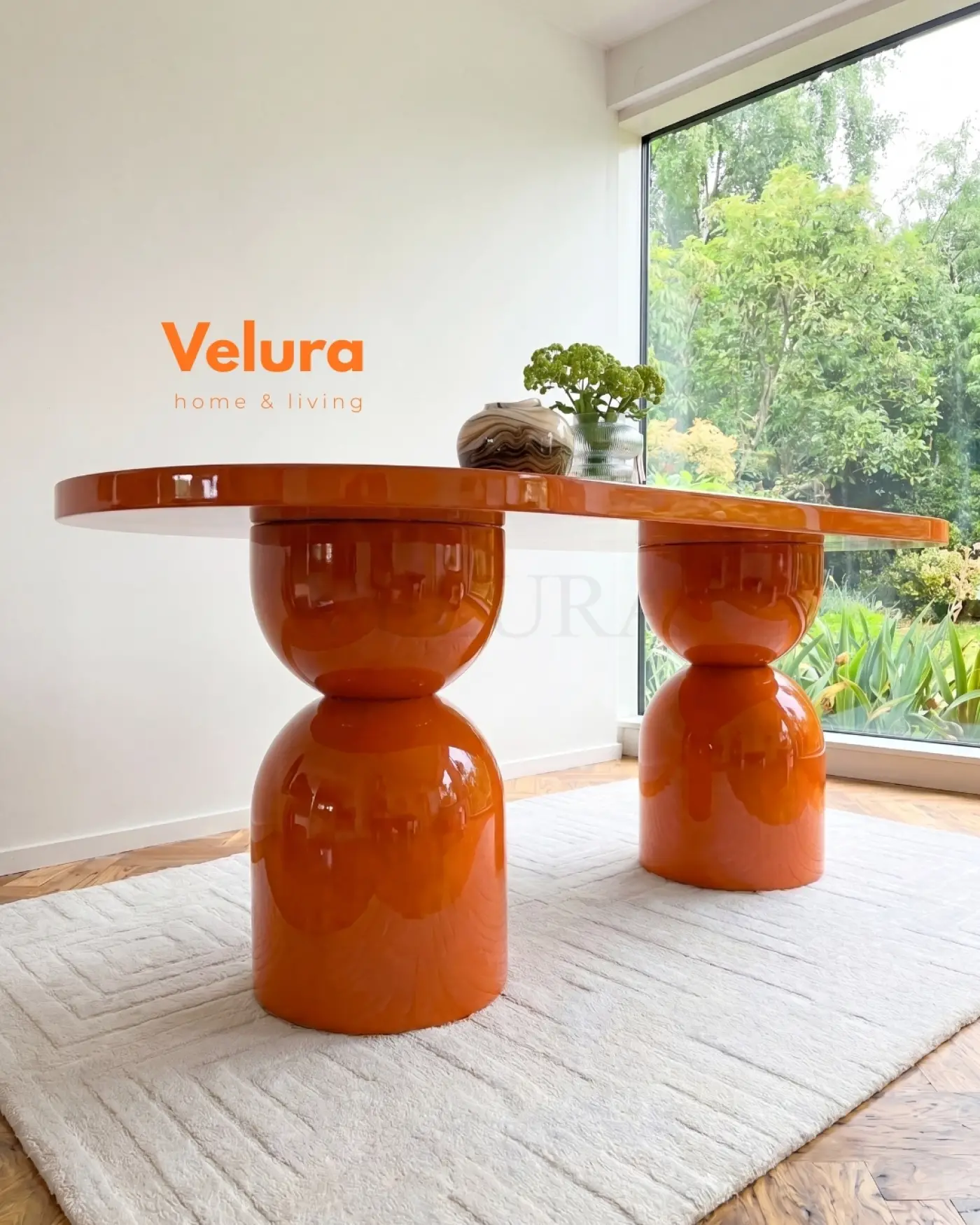 Lura turuncu yemek masası oval tabla ve dekoratif ayak formu
