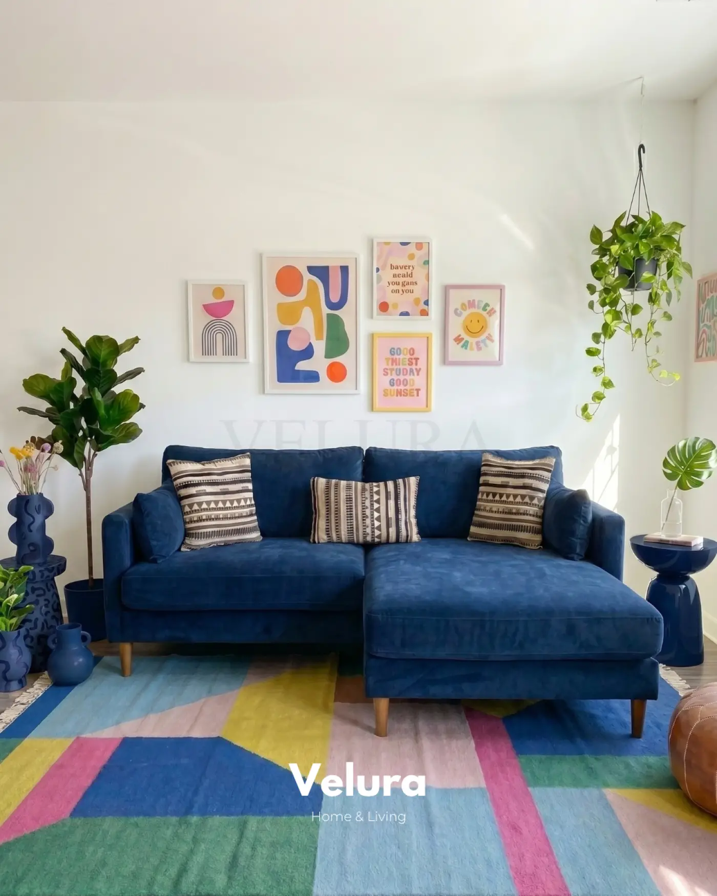 Pamela Köşe Takımı Lacivert yumuşak dokulu Pamela kumaşlı salon köşesi